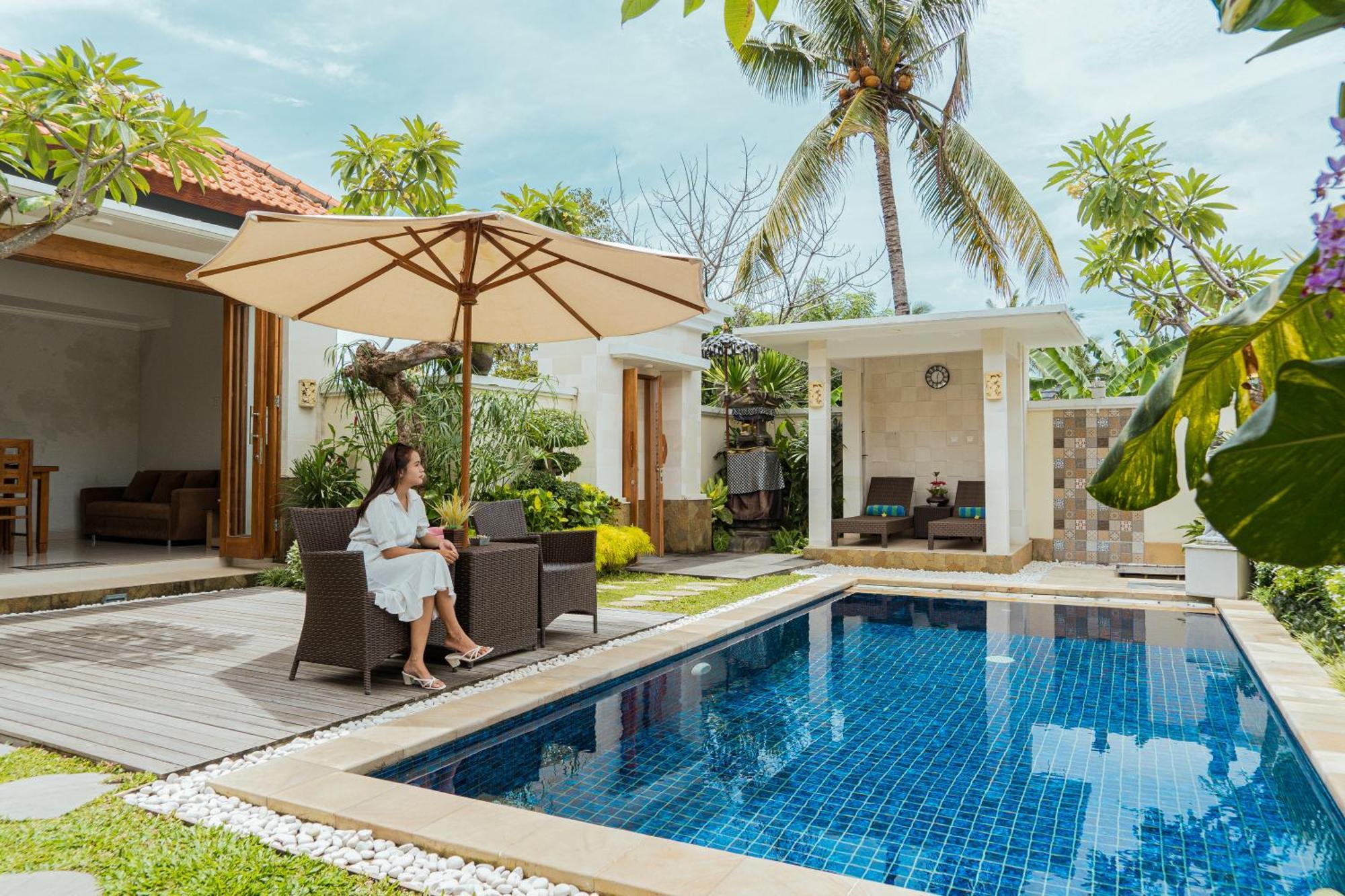Villa Nugraha Lovina Private Pool Сингараджа Экстерьер фото