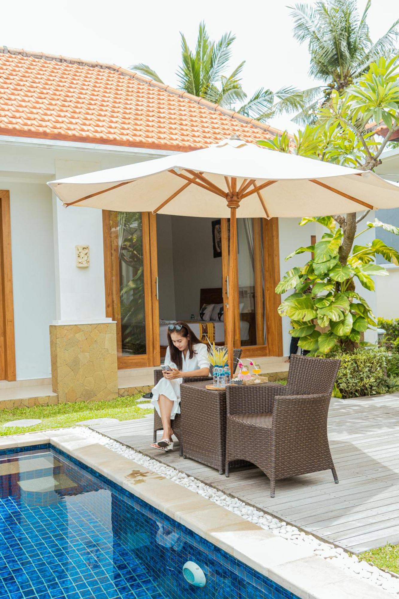 Villa Nugraha Lovina Private Pool Сингараджа Экстерьер фото